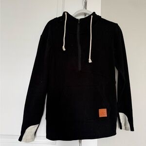 Ampersand Avenue half-zip hoodie. Small